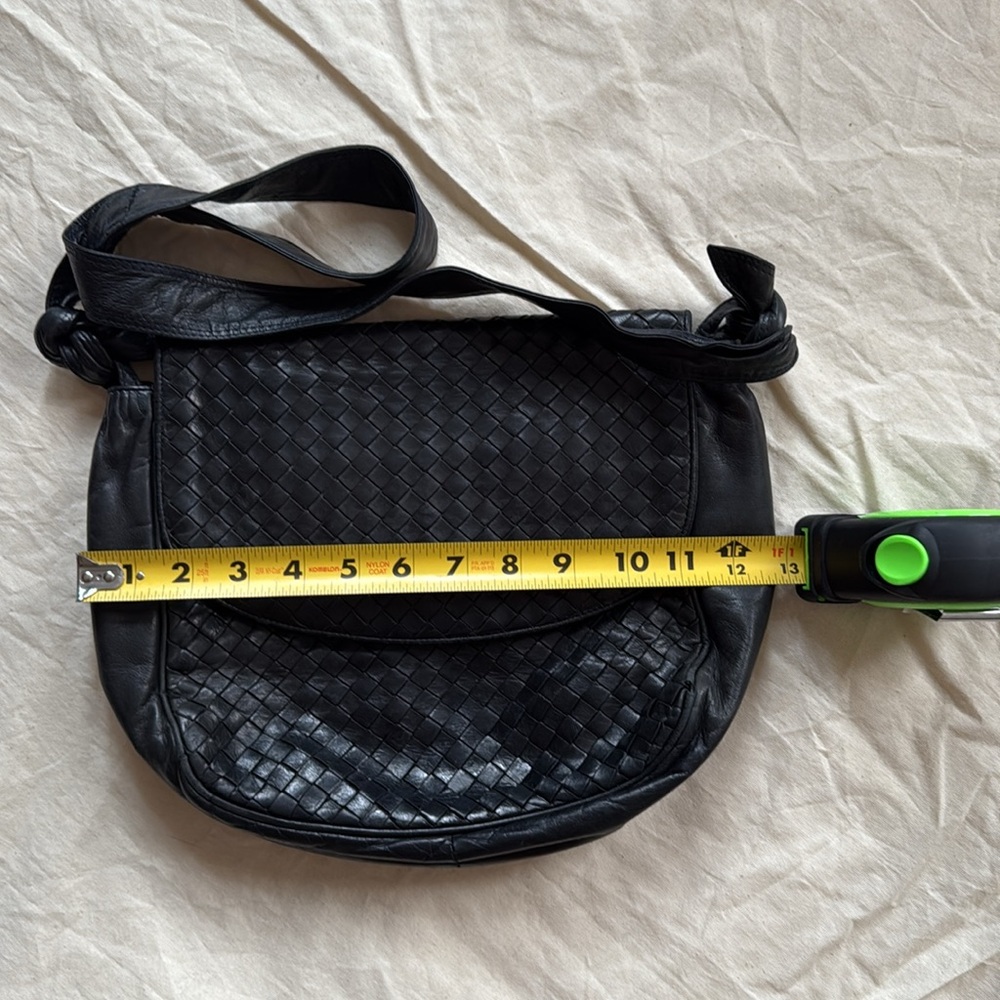 Bottega Veneta Interracio Shoulder Bag - Picture 12 of 16